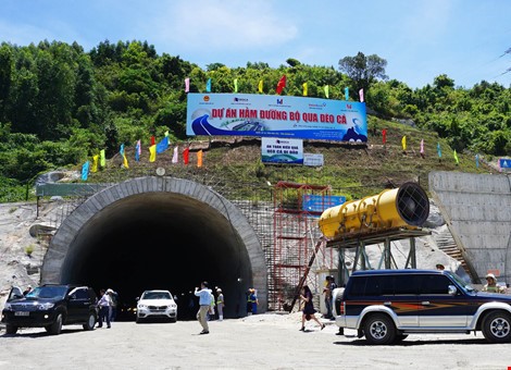 Thông hầm đường bộ 12.000 tỷ đồng qua đèo Cả