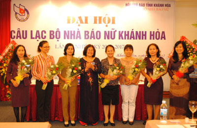 Tiếp tục phát huy vai trò của câu lạc bộ Nhà báo nữ
