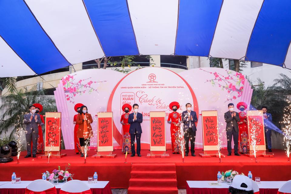 Hà Nội khai mạc Phố Sách Xuân Nhâm Dần 2022