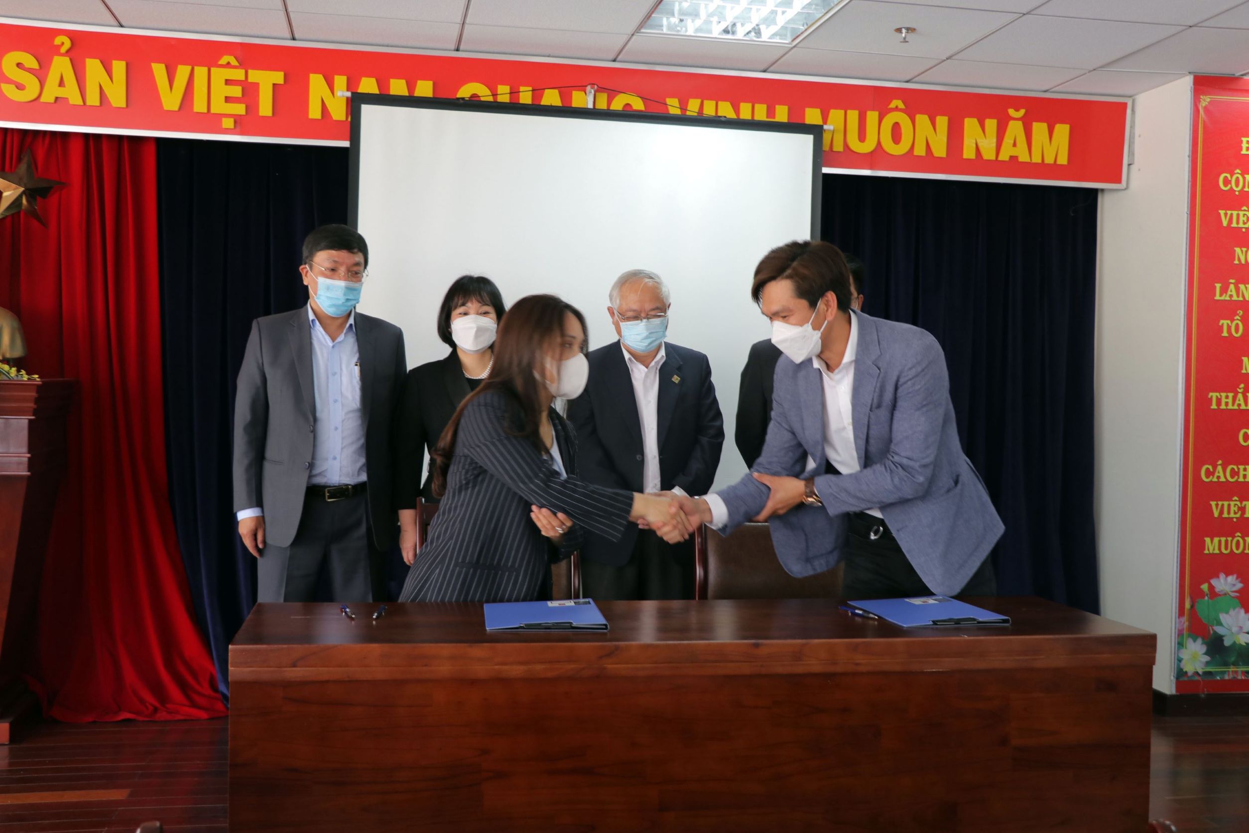 Doanh nghiệp nông sản Lâm Đồng bắt tay với hệ thống bán lẻ WinMart/WinMart+
