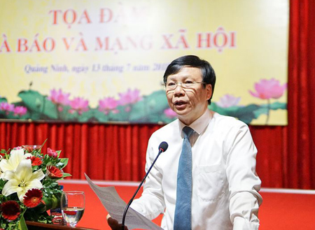 Tọa đàm "Nhà báo và mạng xã hội"