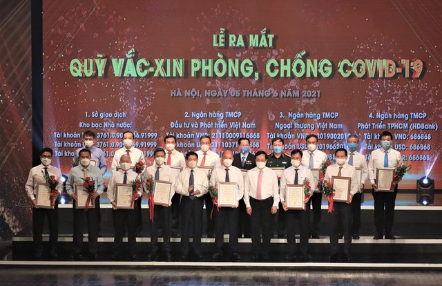 Tháo gỡ vướng mắc xếp loại DNNN tham gia đóng góp, ủng hộ phòng, chống dịch COVID-19