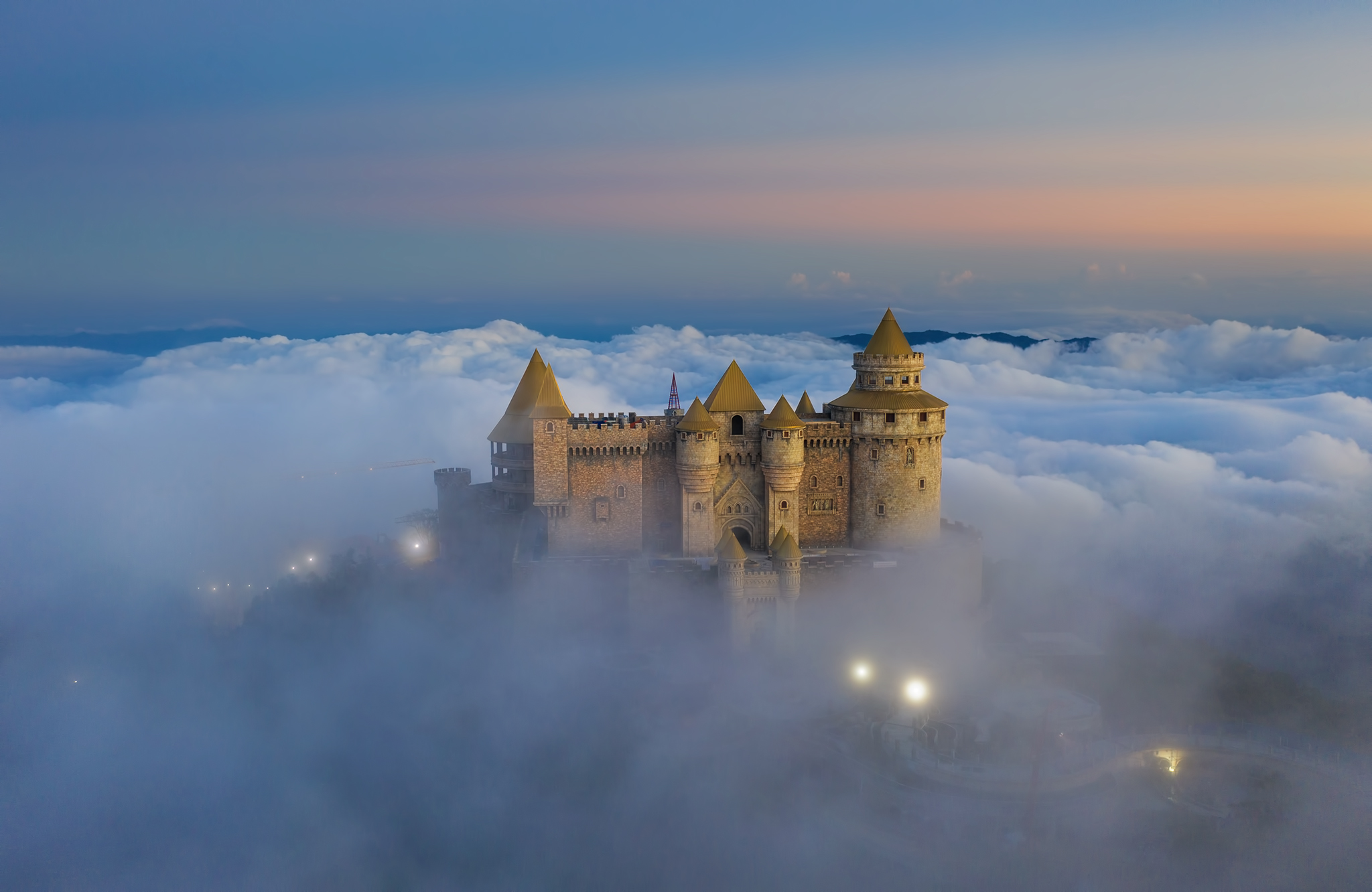 Sun World Ba Na Hills mang cả thế giới về Việt Nam theo cách đẳng cấp, khác biệt
