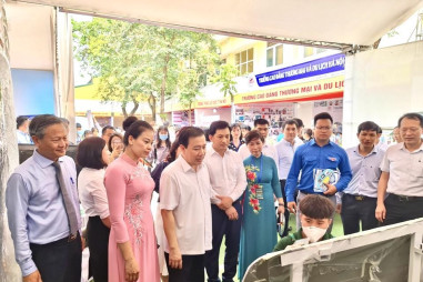 Hà Nội chú trọng giáo dục nghề nghiệp gắn với thị trường lao động 