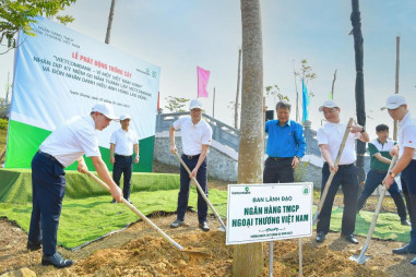 Vietcombank: Phát động chương trình trồng 60 nghìn cây xanh