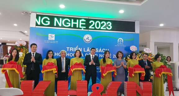 Khai mạc Triển lãm Sách khoa học và công nghệ năm 2023