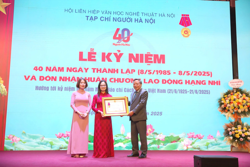 Tạp chí Người Hà Nội: 40 năm khẳng định vị thế diễn đàn văn học nghệ thuật uy tín của thủ đô