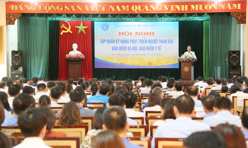 Nâng cao kỹ năng tuyên truyền, vận động người dân tham gia BHXH, BHYT