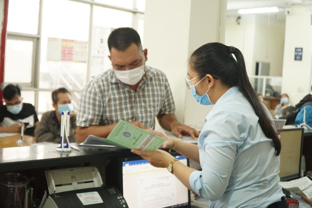 Đề xuất phương án tăng thêm quyền lợi, hạn chế rút bảo hiểm xã hội một lần