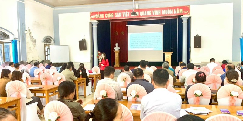 Lai Châu: Tuyên truyền, đối thoại chính sách, pháp luật BHXH, BHYT, BHTN