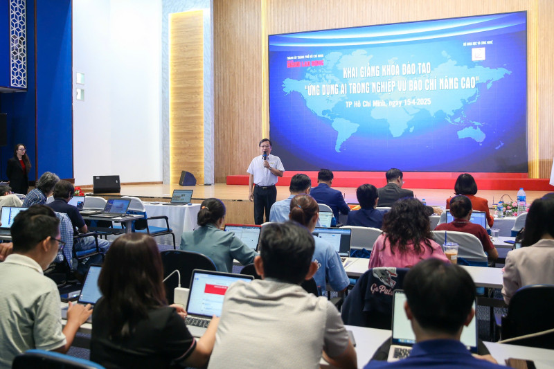 Báo Người Lao Động tổ chức khóa học ứng dụng AI